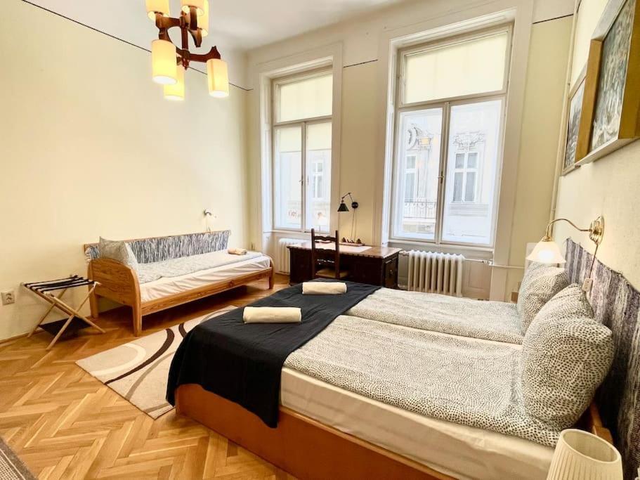 Bank5 Central Apartment Budapest Exterior photo